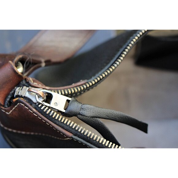 Dooney & Bourke Y2K Vintage - AWL - Short Strap Hobo Black + Brown Pebbled, USA - Picture 11 of 13